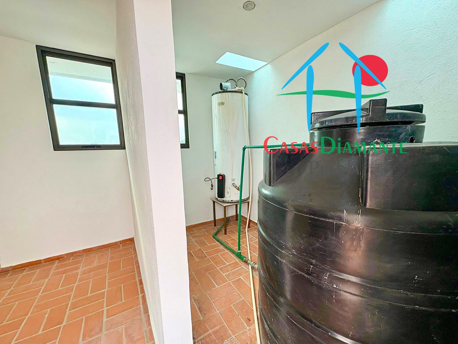 Las Ánimas Casa y Corporativo 360 - Área de servicio casa 1